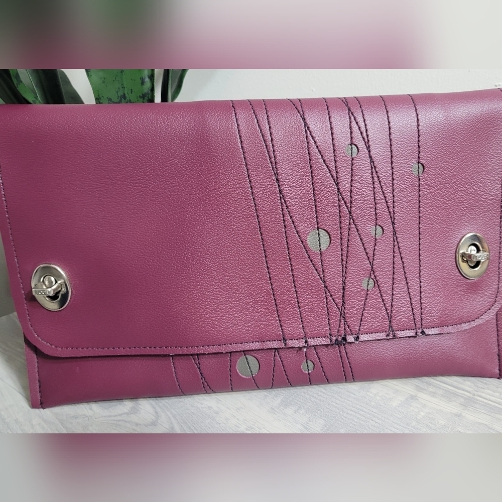 Holly Aiken Wristlet Clutch - Picture 2 of 7